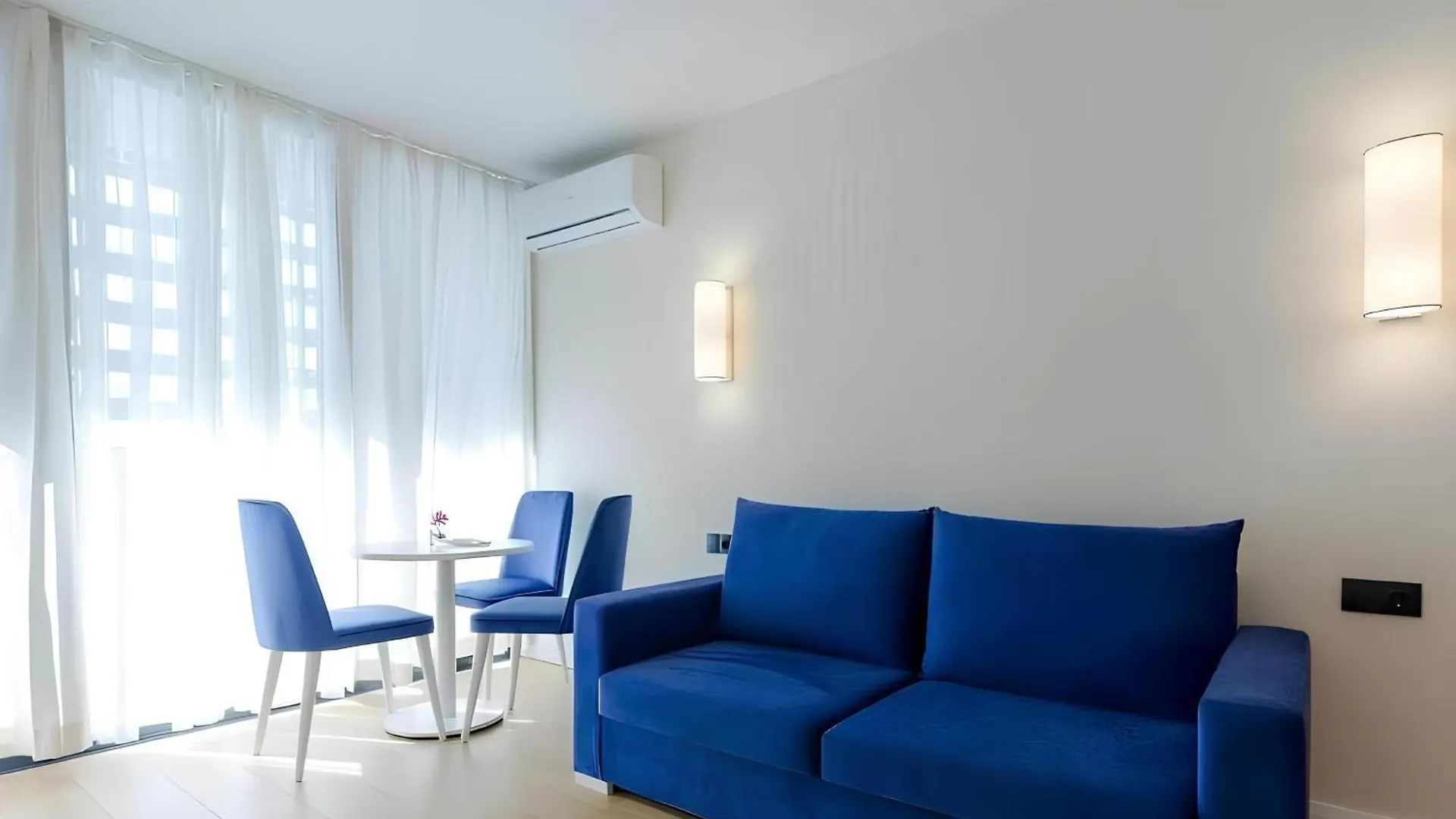 Beachfront Panoramic Apartments Batumi