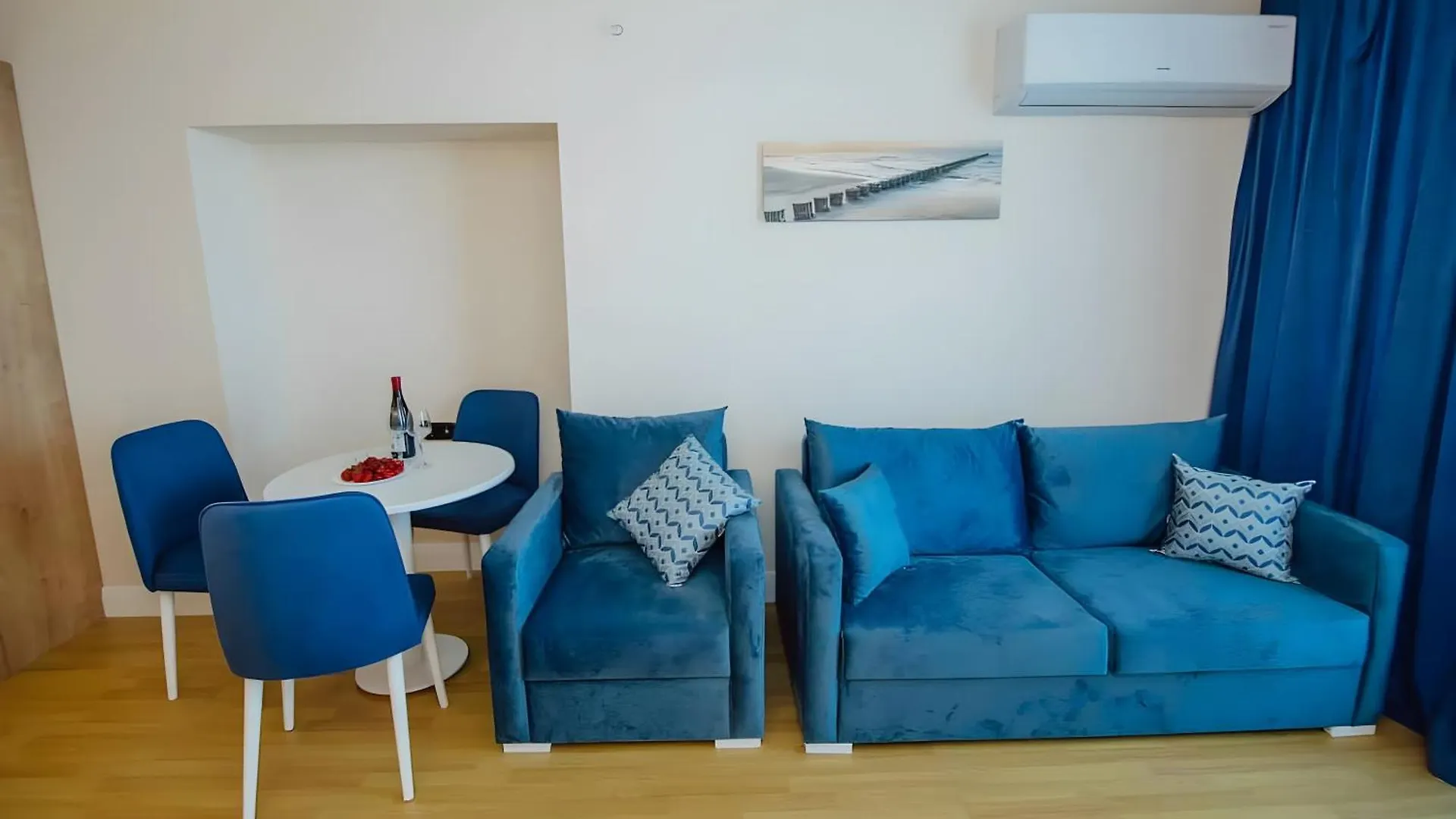 Beachfront Panoramic Apartments Μπατούμι 0*,