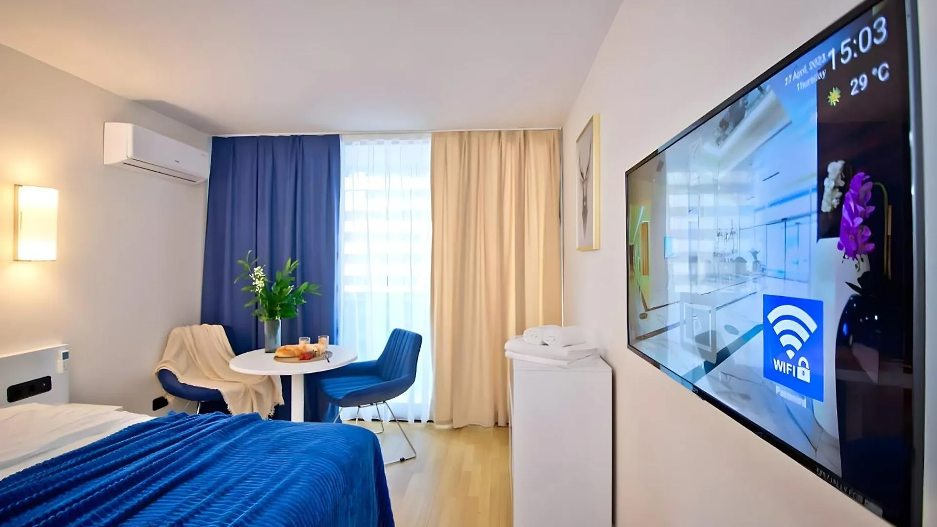 Beachfront Panoramic Apartments Μπατούμι