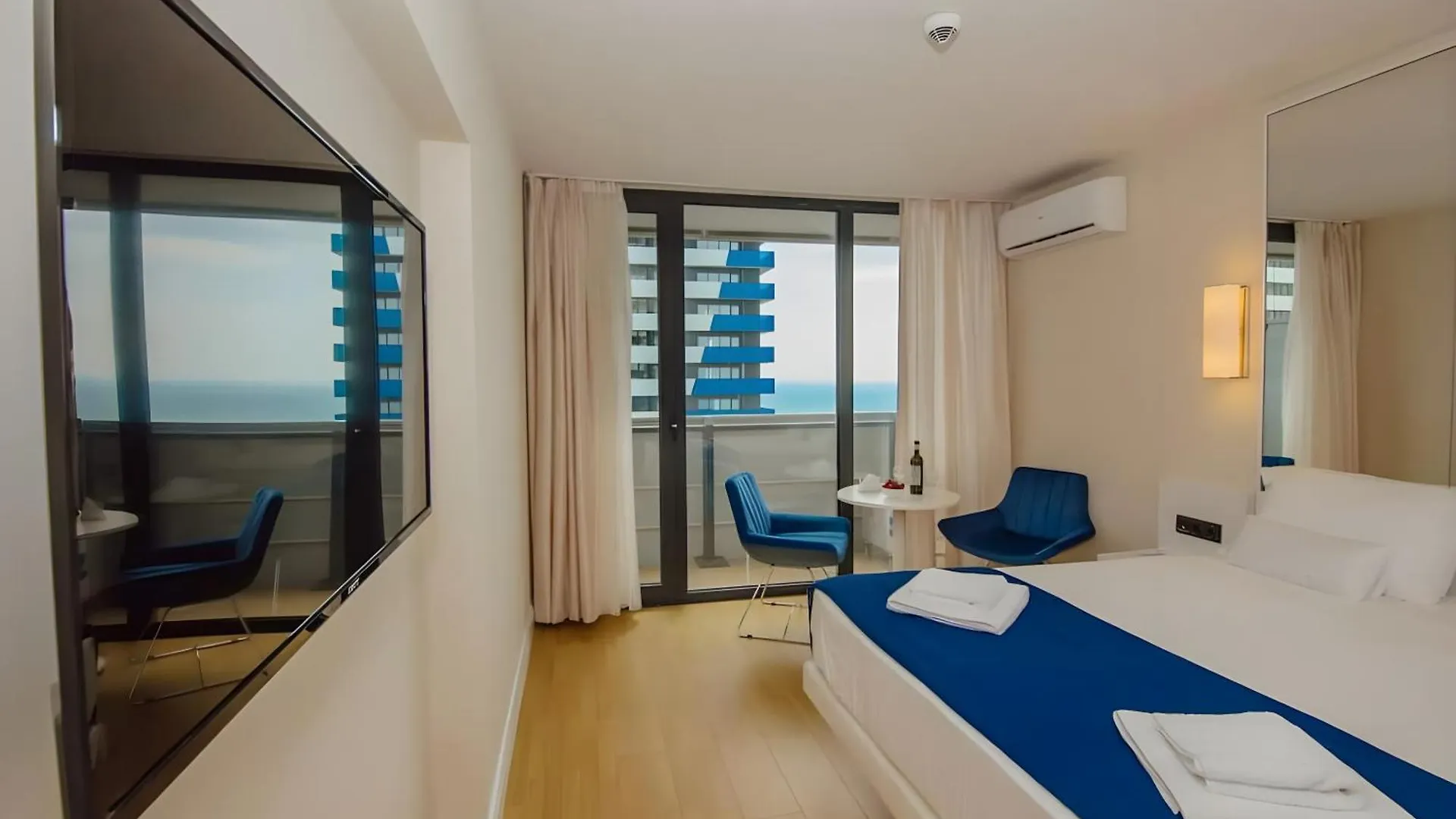 Beachfront Panoramic Apartments Μπατούμι Γεωργία