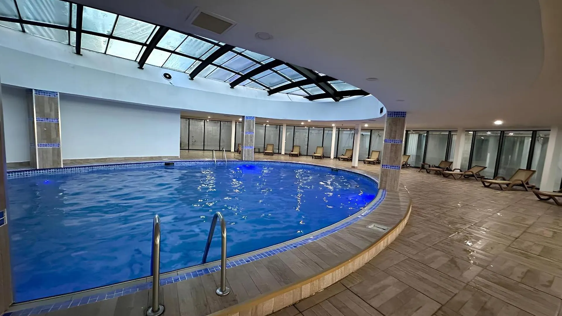 Beachfront Panoramic Apartments Μπατούμι 0*,