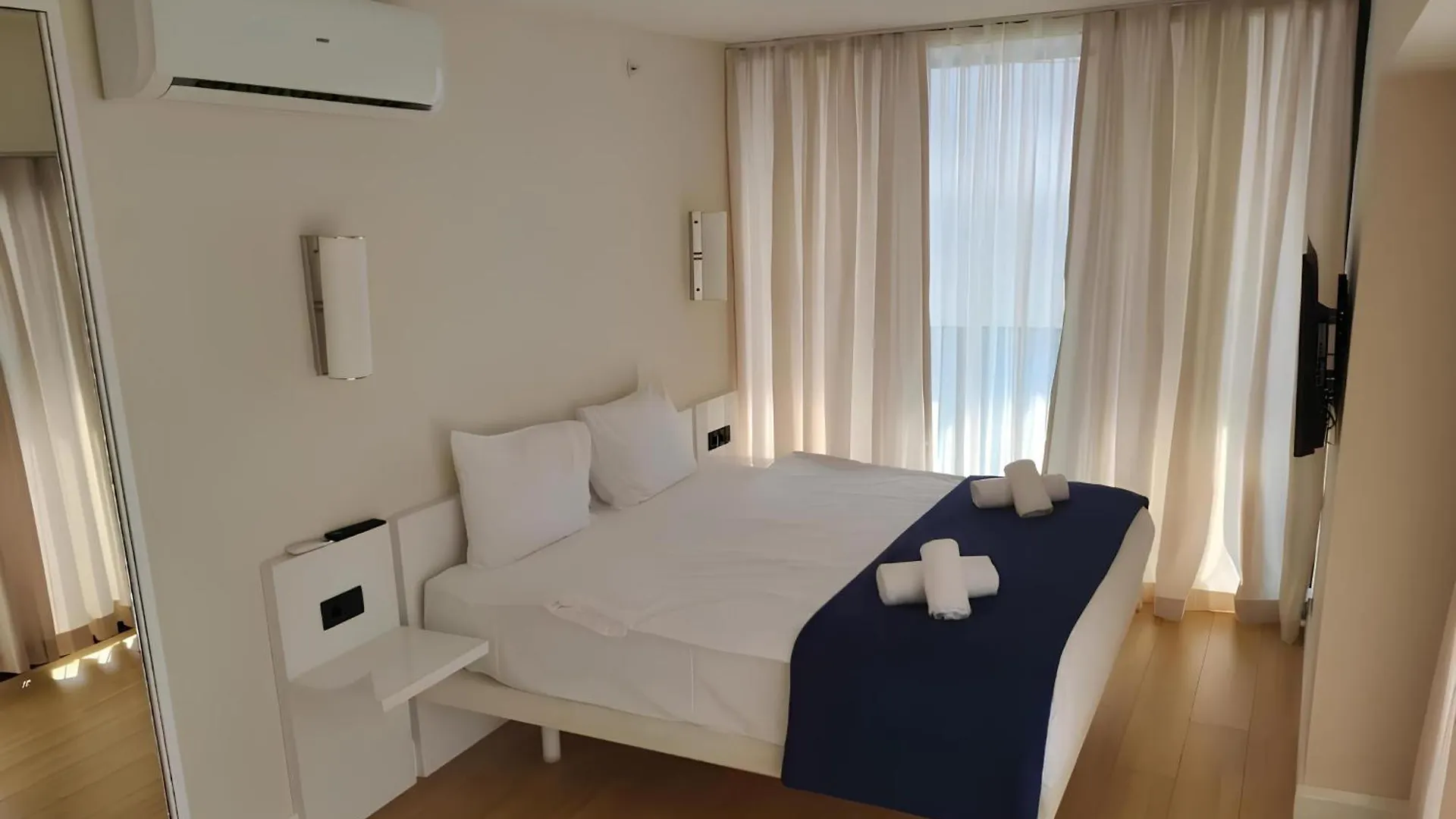 Beachfront Panoramic Apartments Batumi